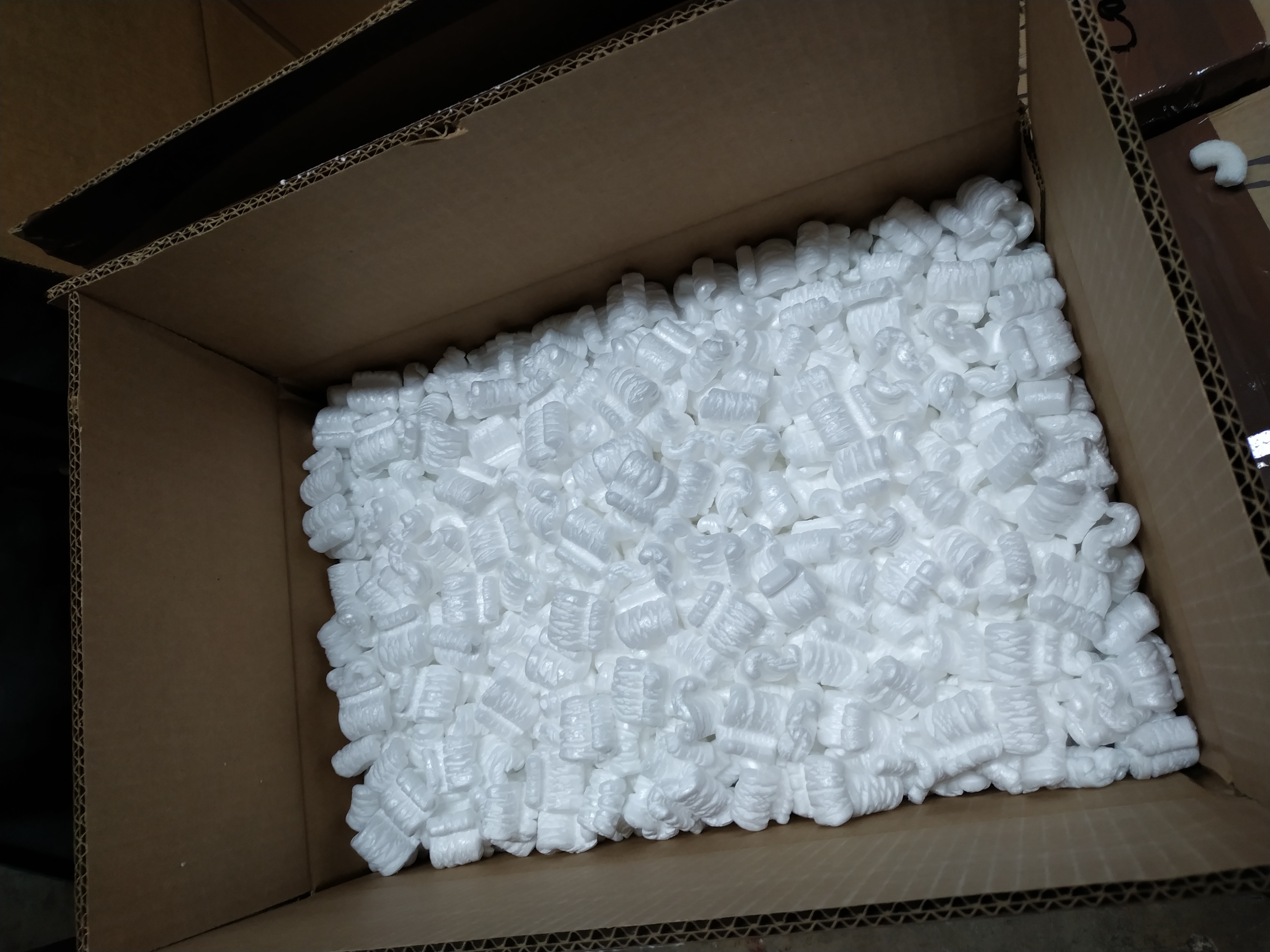 united-perfumes-box-1-.jpg